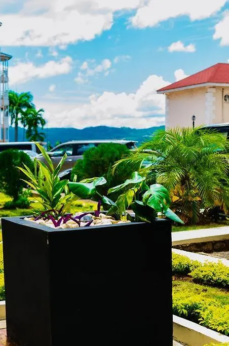 Διαμέρισμα Falcon Islandview - Airport Pickup Available - 24Security Μοντέγκο Μπέυ Τζαμάικα